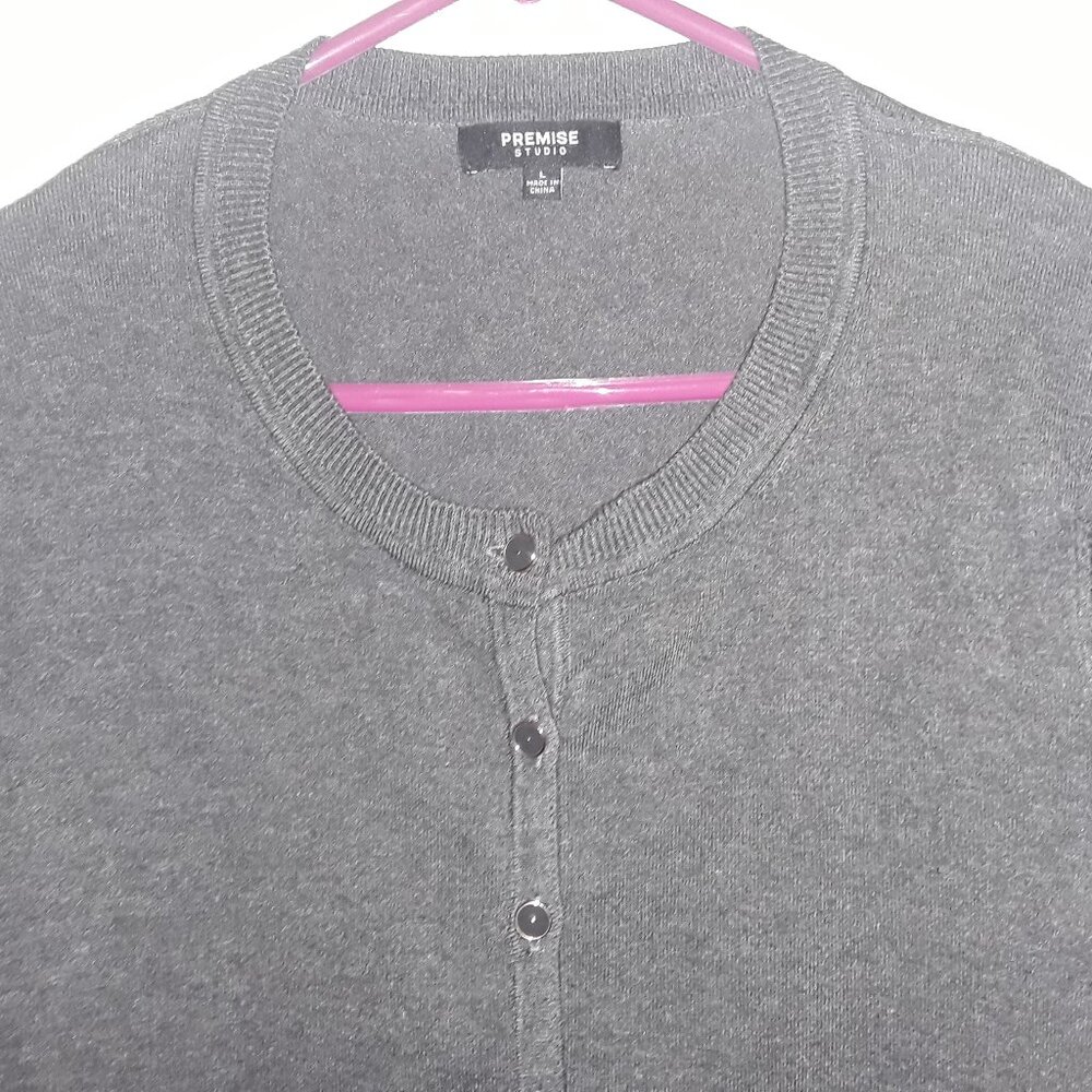 Ladies Premise Studio, LG beautiful dark gray button down 3/4 sleeves cardigan - Picture 2 of 6